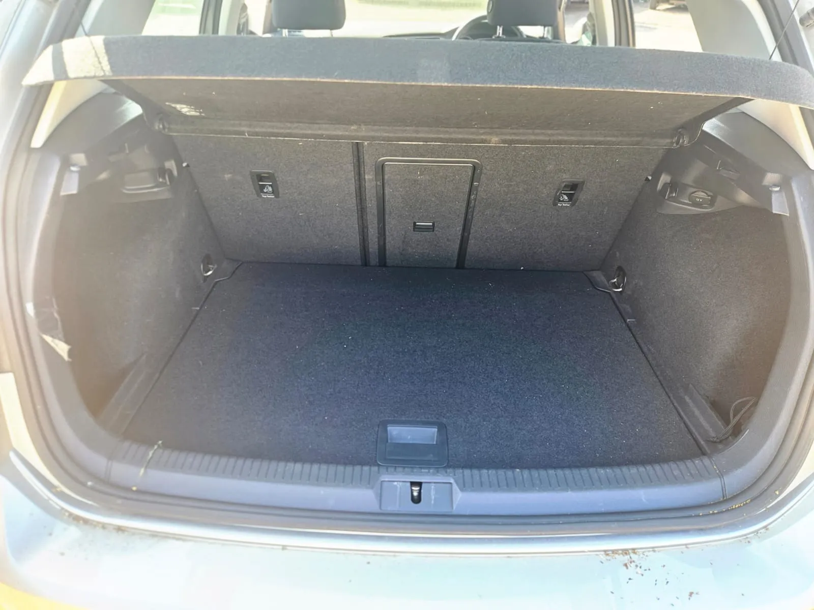 vehicle-media-13