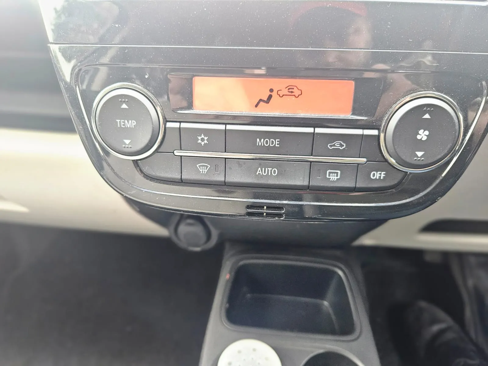 vehicle-media-26