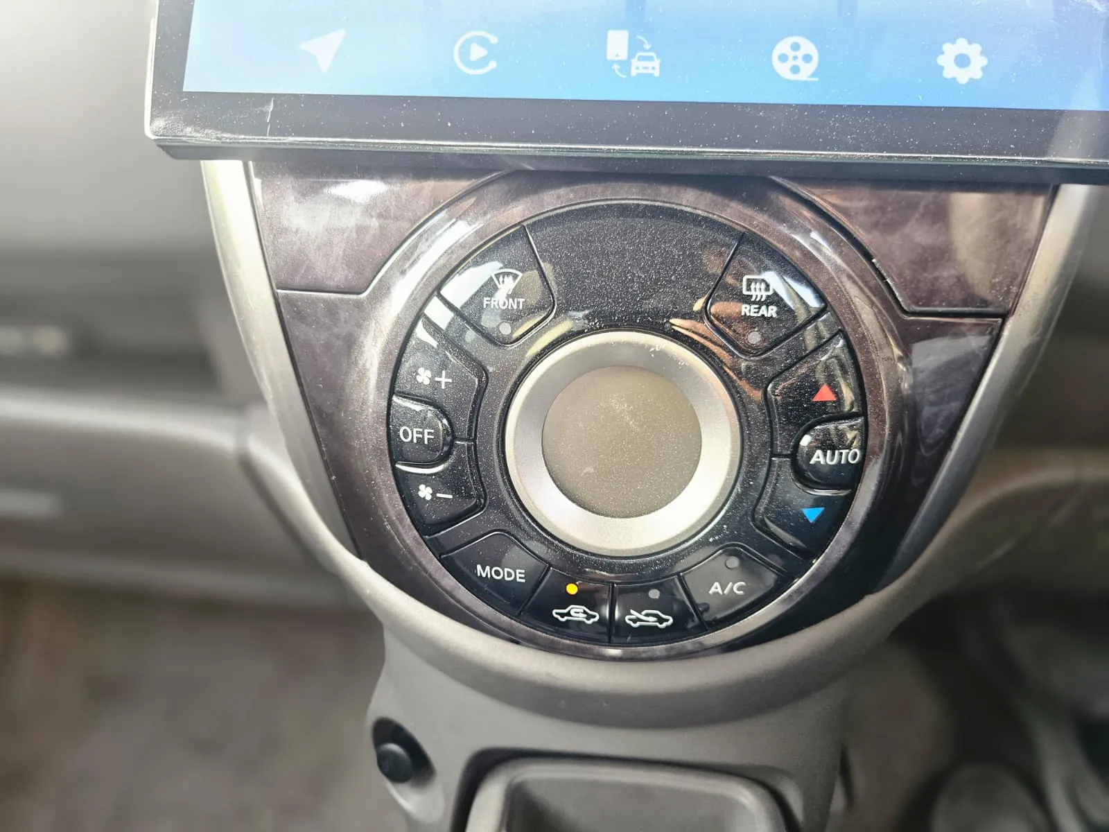 vehicle-media-17