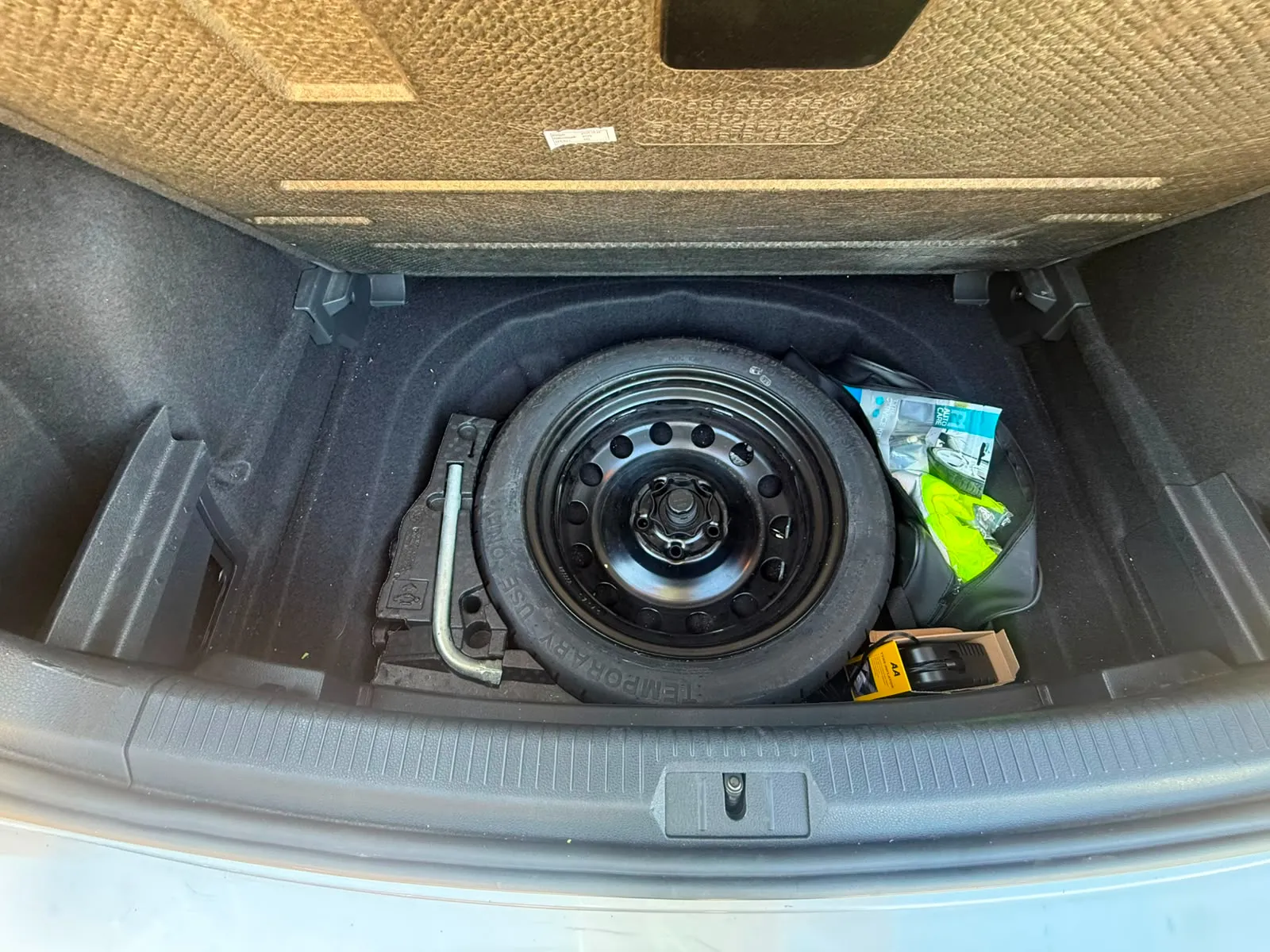 vehicle-media-15