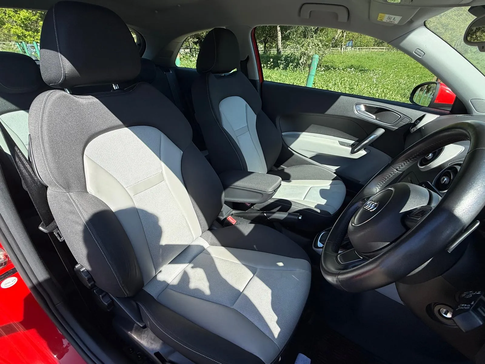 vehicle-media-17