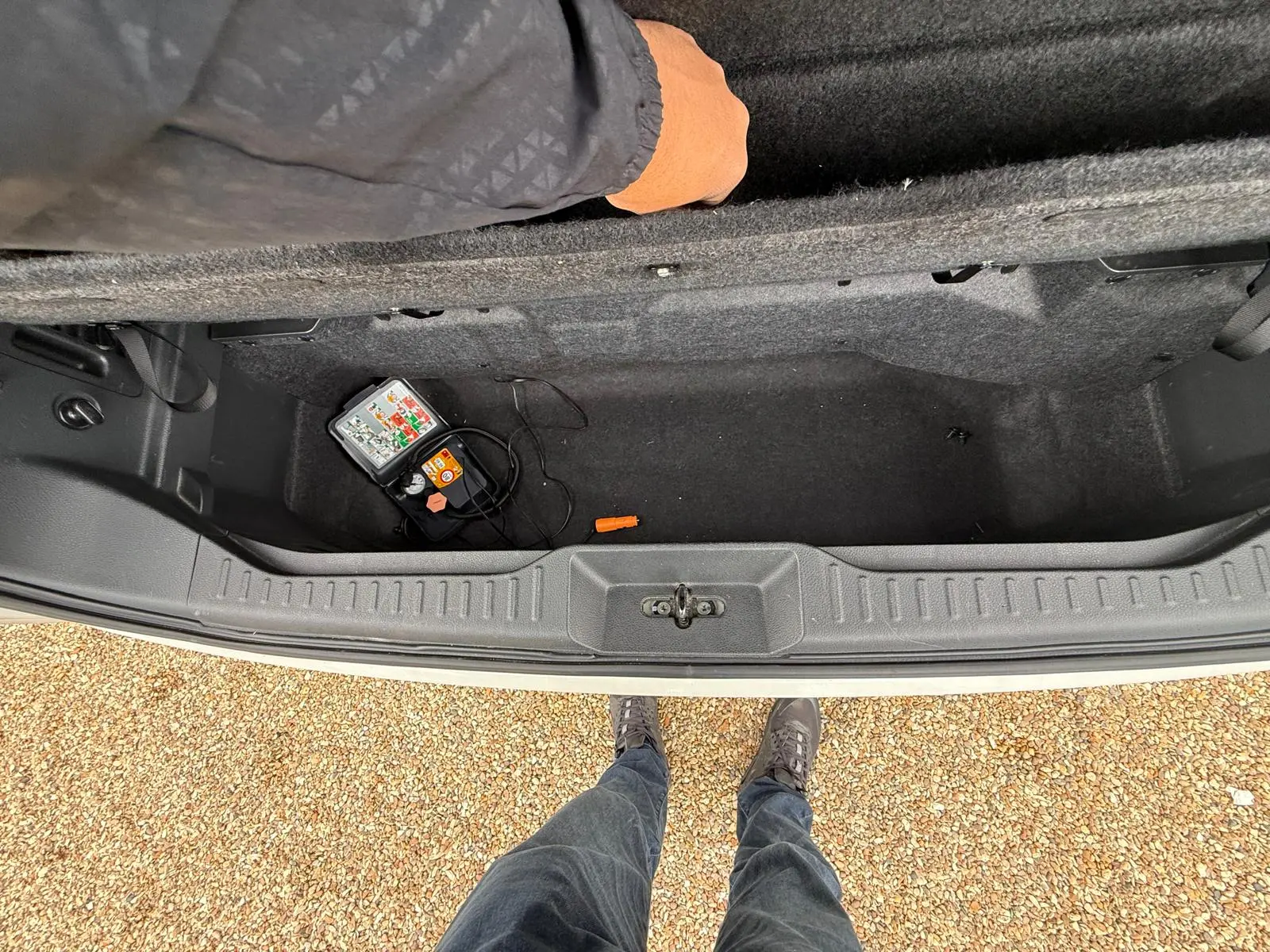 vehicle-media-16