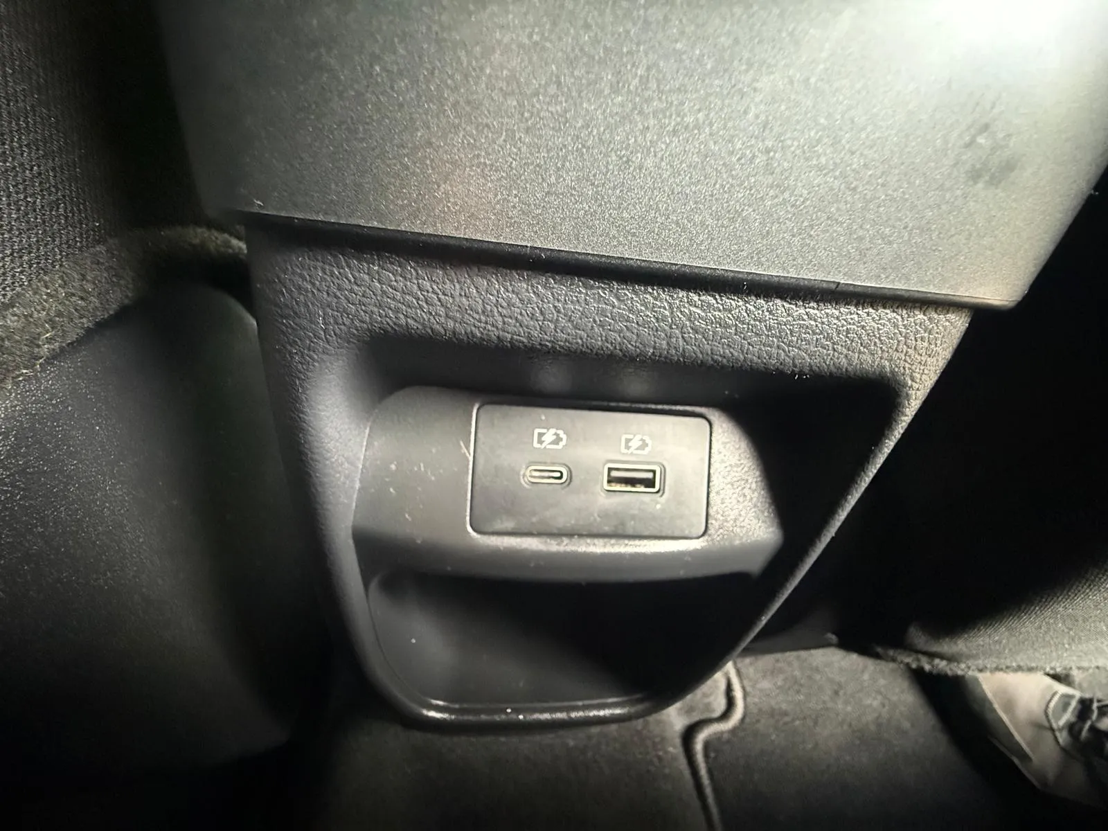vehicle-media-26