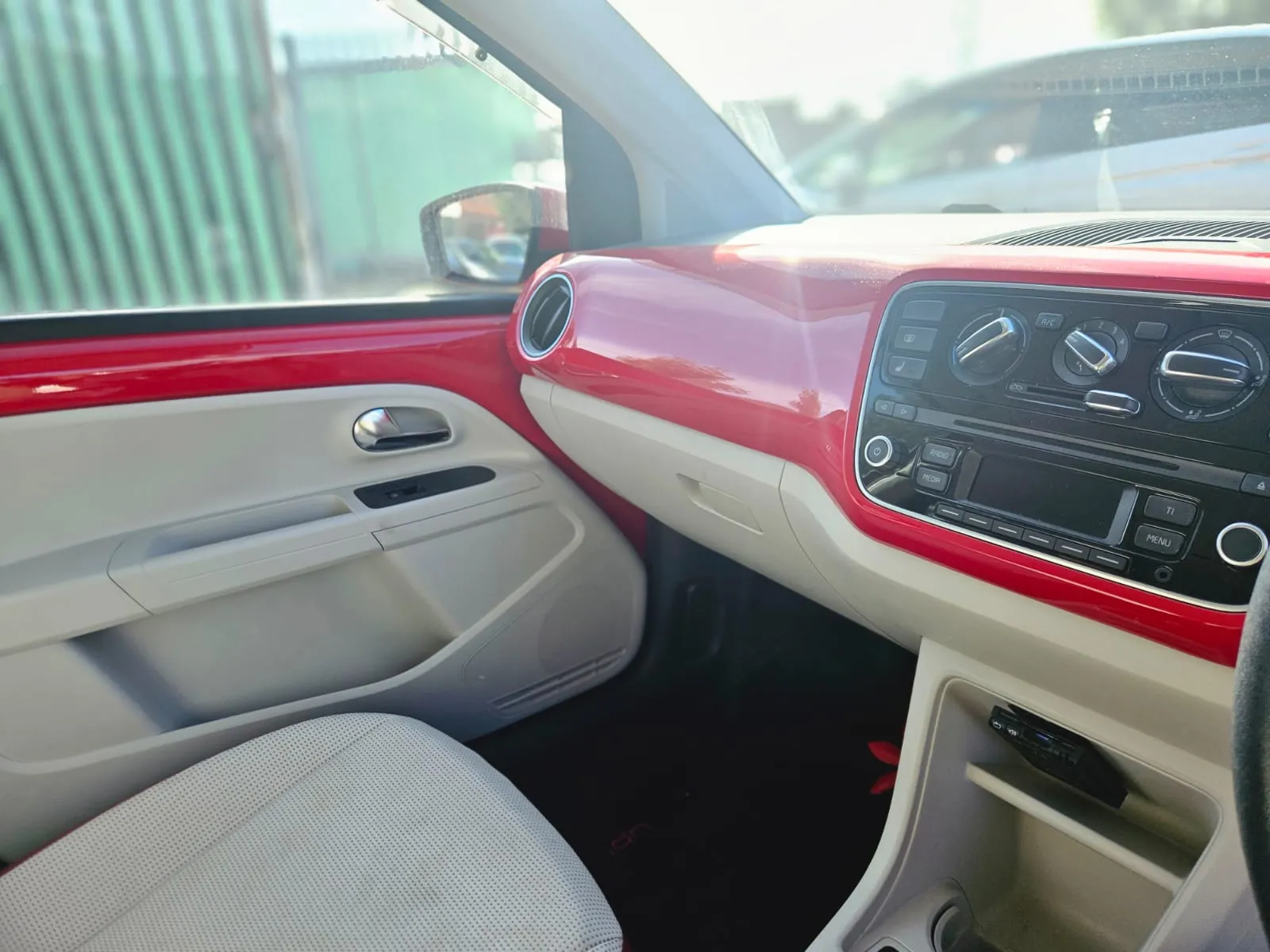 vehicle-media-20